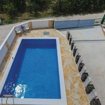 Golub Apartmán Kaštel Stari