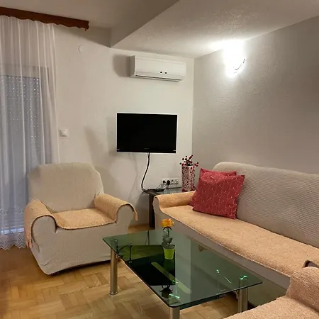 Golub Appartement Kaštel Stari