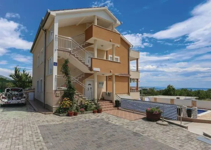 Golub Kaštel Stari